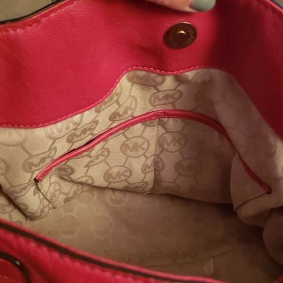 Mk purse - Picture 3 of 3